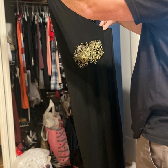 Hawaiian style brand new dress backless one shoulder, long with slit at the calf - Picture 5 of 11